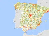 Mapa de las carreteras más y menos transitadas -en rojo y verde, respectivamente- en la Península y Baleares.