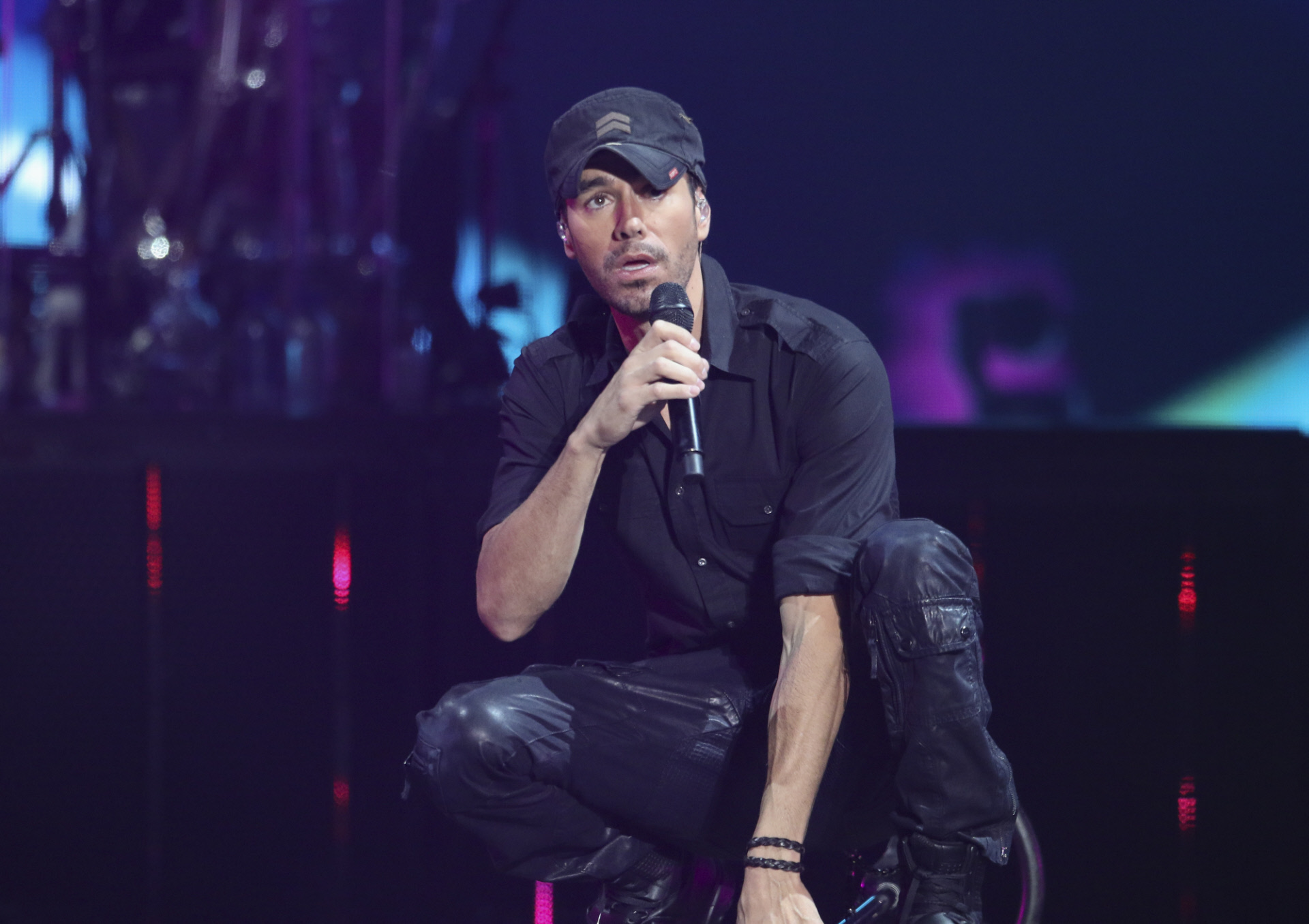 El momento viral de Enrique Iglesias en su concierto de Las Vegas
